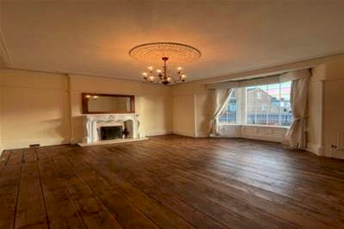 4 Bedroom House To Rent In Brunshaw Road, BB10