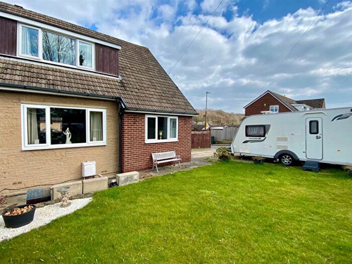 4 Bedroom Semi-Detached House For Sale In Penistone Road, Waterloo, Huddersfield, HD5