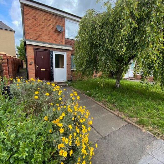 1 Bedroom Maisonette To Rent In Squirrels Heath Road, Romford, RM3