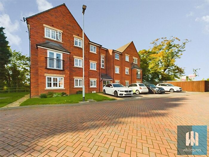 2 Bedroom Flat To Rent In Malthouse Mews, Pontefract, West Yorkshire, WF8