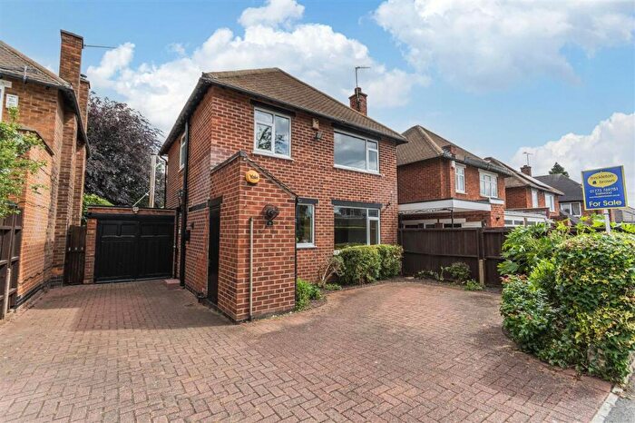 3 Bedroom Detached House For Sale In Cedar Avenue, Nuthall, Nottingham, NG16