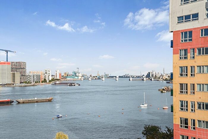 1 Bedroom Flat To Rent In Bessemer Place, London, SE10