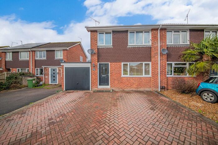 3 Bedroom Semi Detached House For Sale In Fair Oak Road, Bishopstoke, Eastleigh, SO50