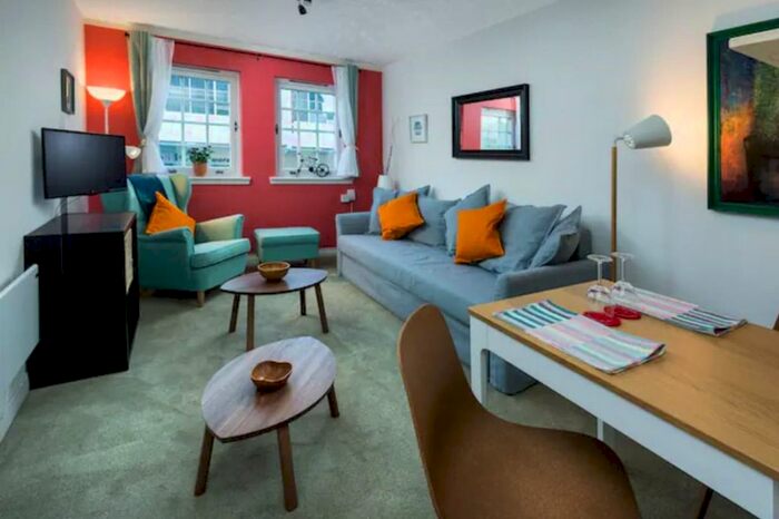 1 Bedroom Flat To Rent In Causewayside, Edinburgh, EH9