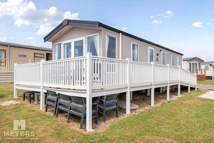 2 Bedroom Detached Bungalow For Sale In Durdle Door Holiday Park, Wareham, BH20