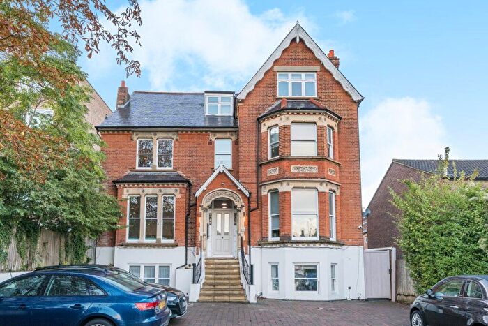 1 Bedroom Flat To Rent In Thurlow Park Road, London, SE21