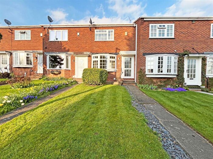 2 Bedroom Town House To Rent In Charnwood Lane, Arnold, Nottingham, NG5