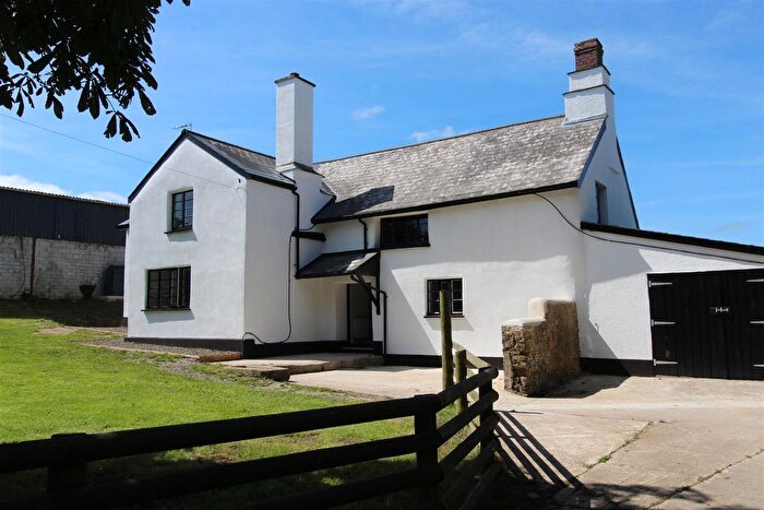 4 Bedroom Detached House To Rent In Bratton Clovelly, Okehampton, EX20