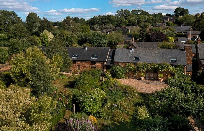 5 Bedroom Detached House For Sale In East End, Swerford, Chipping Norton, Oxfordshire, OX7