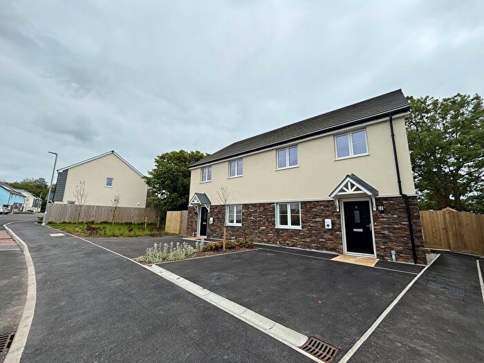 4 Bedroom Semi-Detached House For Sale In Rosemoor Road, Penzance, TR18