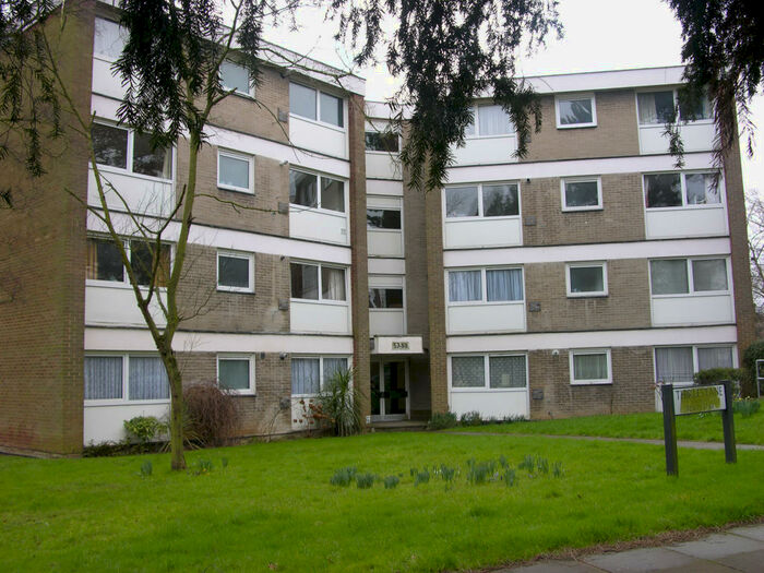 2 Bedroom Flat To Rent In Thirlestane, Lemsford Road, St Albans, AL1