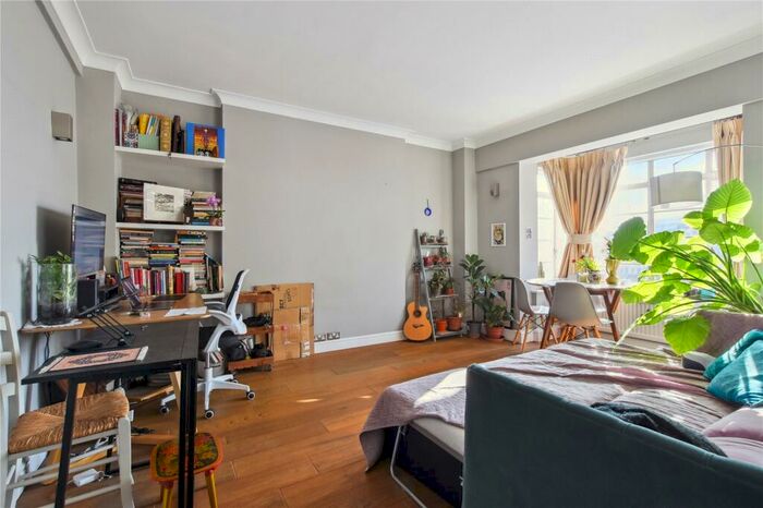 1 Bedroom Flat To Rent In Rossmore Court, Park Road, London, NW1