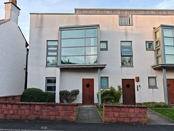 1 Bedroom Flat For Sale In Heswall Point Rocky Lane South, Heswall, Merseyside, CH60