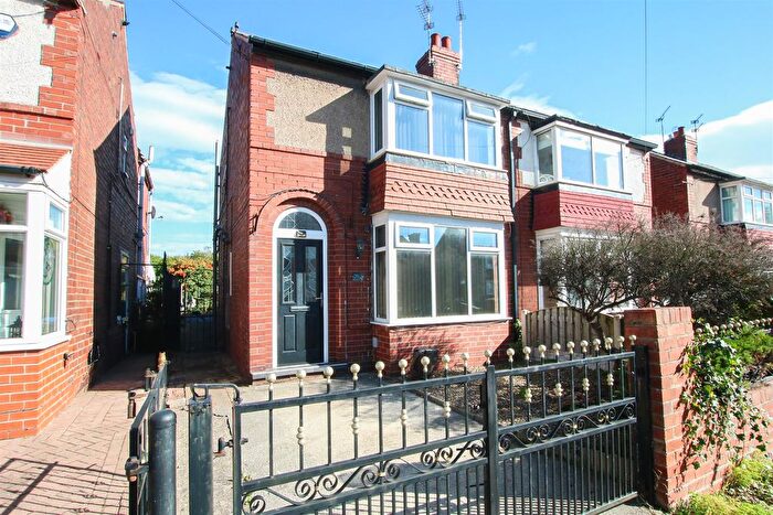 2 Bedroom Property For Sale In Beech Grove, Warmsworth, Doncaster, DN4