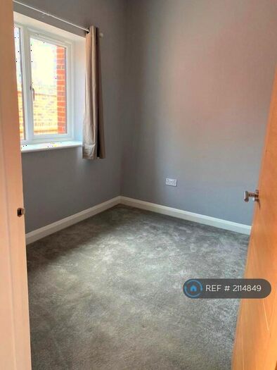 2 Bedroom Bungalow To Rent In Sherlodge Mews, Gillingham, ME8