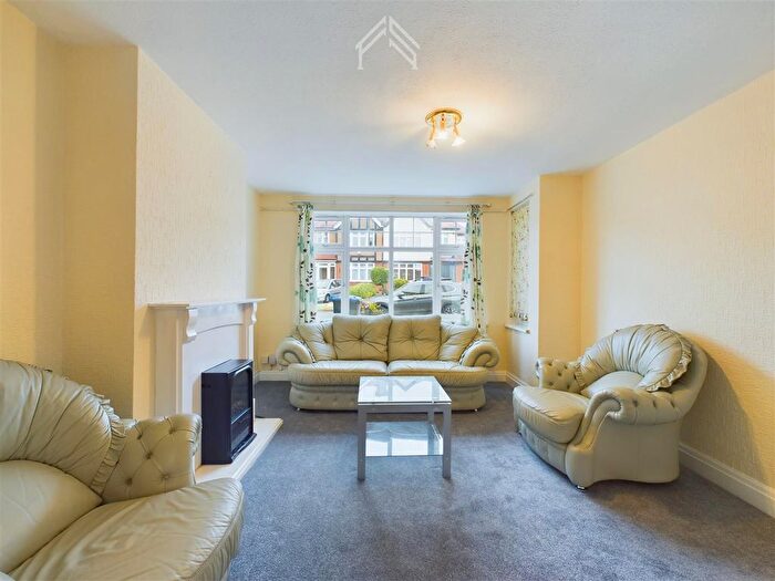 4 Bedroom Property To Rent In Vista Way, Harrow, HA3