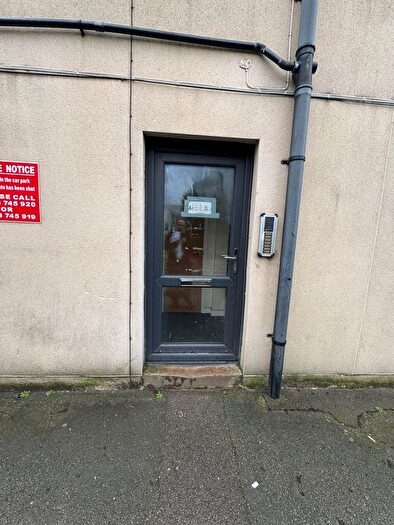 2 Bedroom Flat To Rent In Bradford Road, Pudsey, LS28