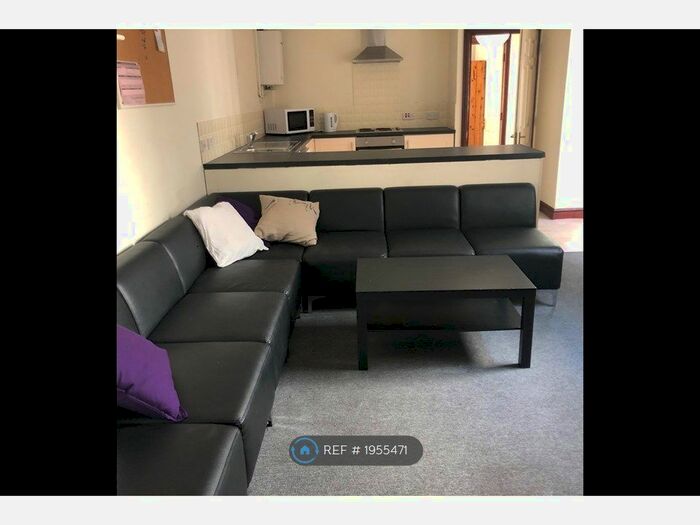 8 Bedroom Semi-Detached House To Rent In Wilton Avenue, Southampton, SO15