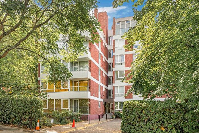 2 Bedroom Apartment To Rent In Netherhall Gardens, Hampstead, London, NW3