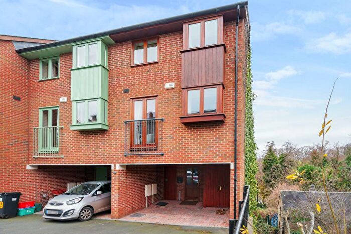 4 Bedroom Town House For Sale In Hay-on-Wye, Hereford, HR3