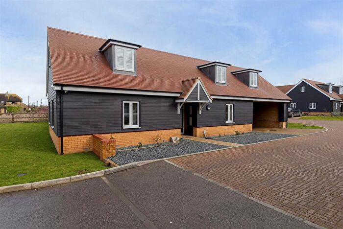 3 Bedroom Detached House For Sale In Bartlett Close, Staple, Canterbury, CT3