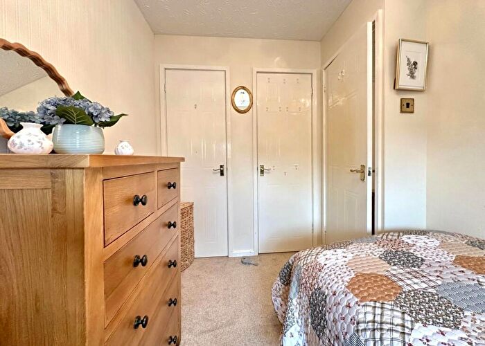 2 Bedroom End Of Terrace House For Sale In Ashley Way, Balsall Common, Coventry, West Midlands, CV7