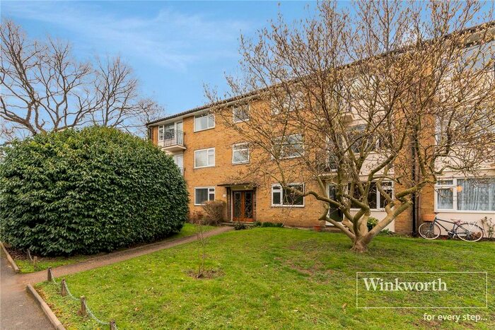 2 Bedroom Flat To Rent In Embassy Gardens, Beckenham, BR3