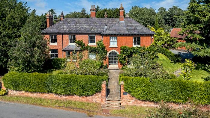 7 Bedroom Detached House For Sale In Church Road, Claverdon, Warwickshire, CV35