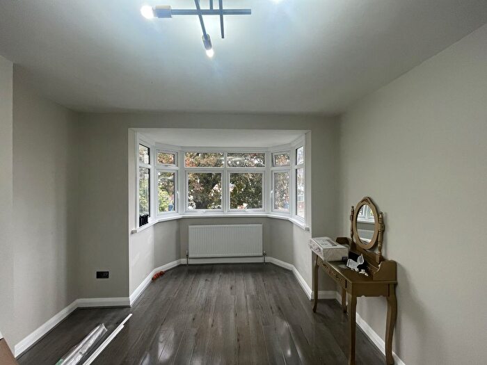 1 Bedroom Maisonette To Rent In Carlyon Avenue, Harrow, HA2