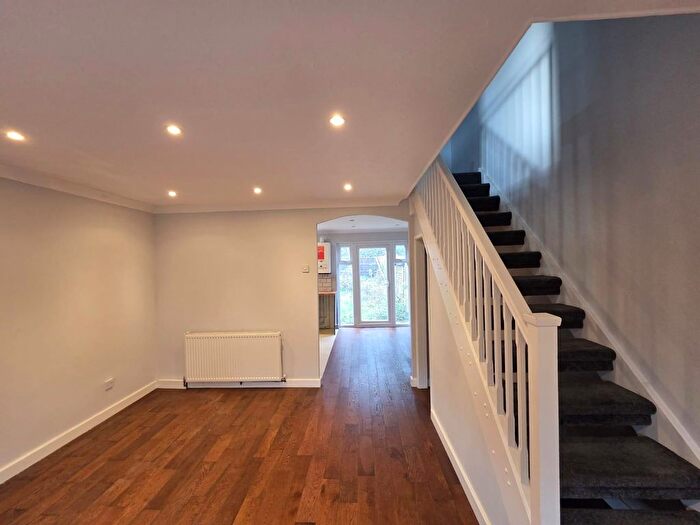 3 Bedroom Semi-Detached House To Rent In Badgers Dene, RM17