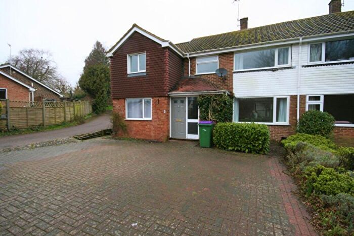 4 Bedroom House To Rent In Lyminge, CT18
