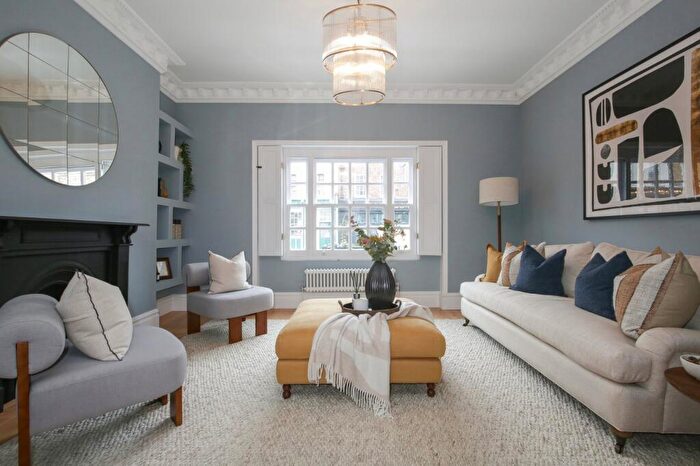 4 Bedroom End Of Terrace House To Rent In Liverpool Road, Islington, N1