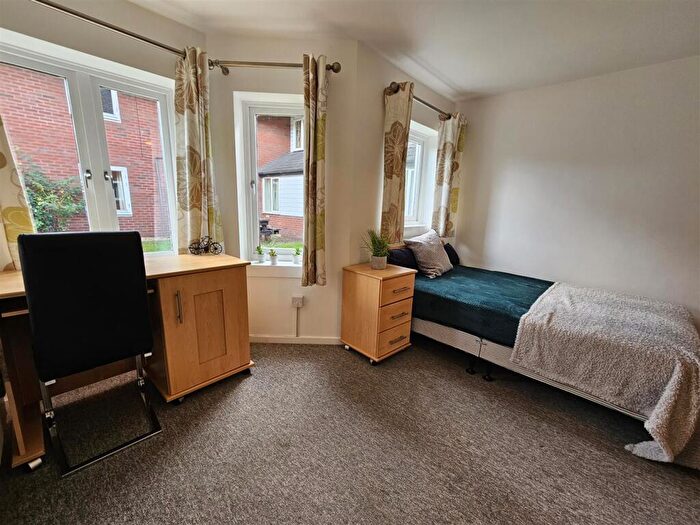 3 Bedroom Flat To Rent In Rooms Available At The Forum, Tiverton Way, Cambridge, CB1
