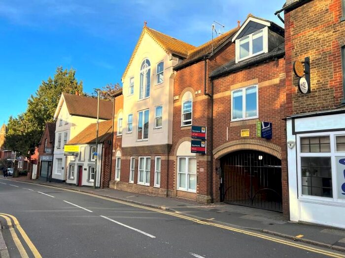 1 Bedroom Flat To Rent In Chertsey Street, Guildford, GU1