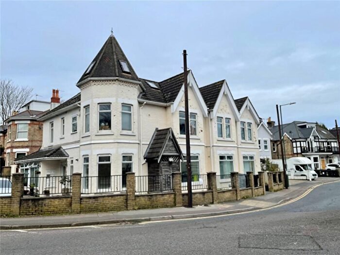 2 Bedroom Flat To Rent In Chine Walk House, Alum Chine Road, Bournemouth, Dorset, BH4