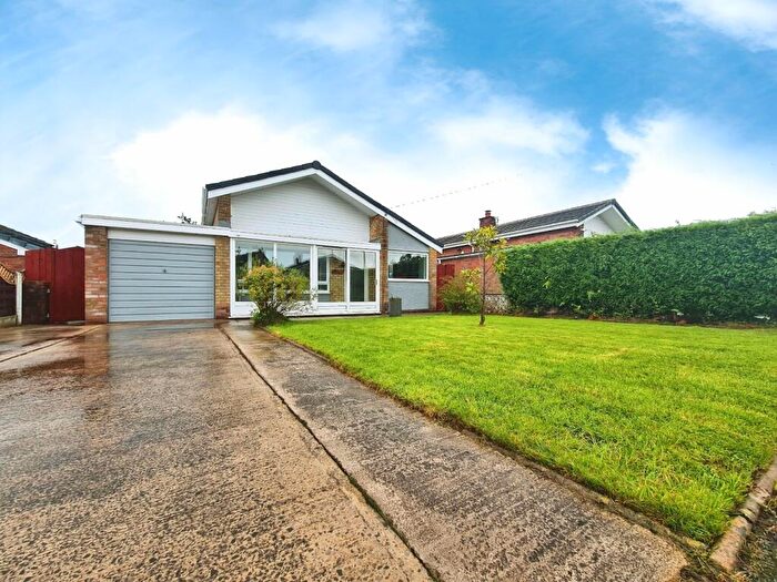 3 Bedroom Bungalow To Rent In Flint Close, Hazel Grove, Stockport, Cheshire, SK7