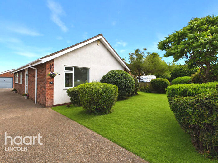 3 Bedroom Bungalow For Sale In Lotus Close, Waddington, LN5