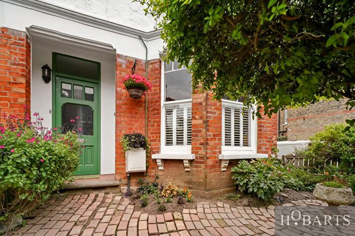 4 Bedroom End Terrace House For Sale In Crescent Road, Alexandra Park, London, N22