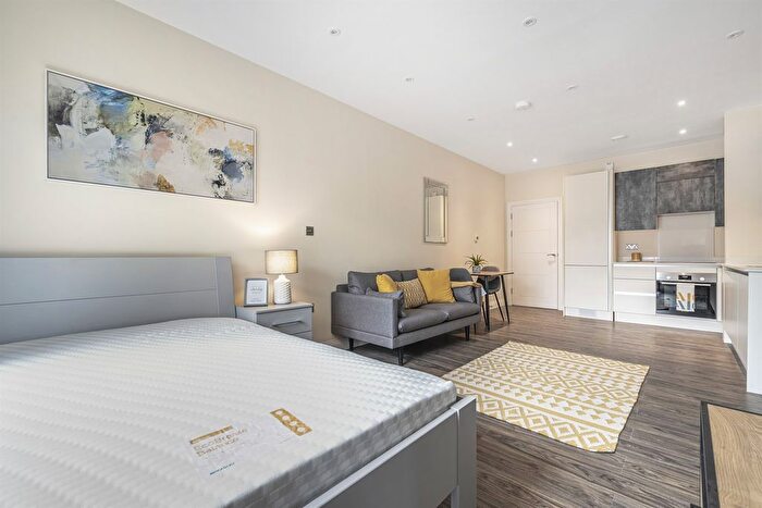 Studio To Rent In Cadogan House, Reading, RG2