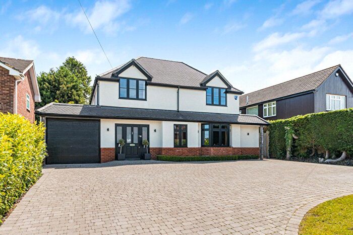 5 Bedroom Detached House For Sale In Green Lane, Bovingdon, Hemel Hempstead, Hertfordshire, HP3