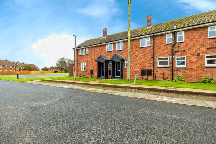 3 Bedroom End Of Terrace House For Sale In Suffolk Road, Scampton, Lincoln, LN1
