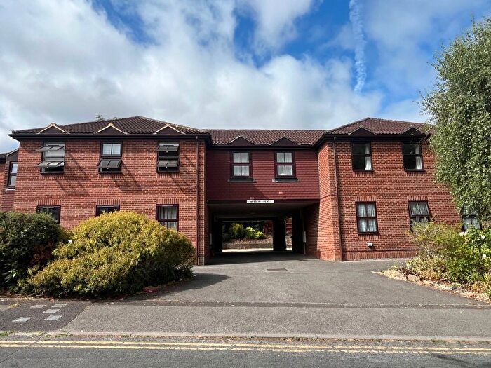 1 Bedroom Flat To Rent In Drynham Road, Wessex Mews, BA14