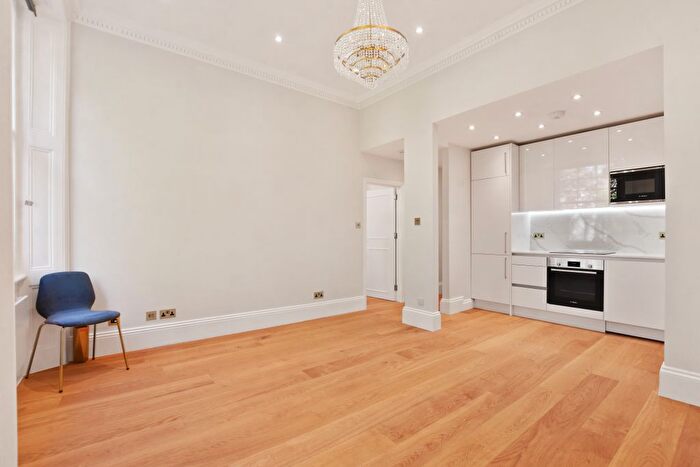1 Bedroom Flat To Rent In Cleveland Square, London, W2