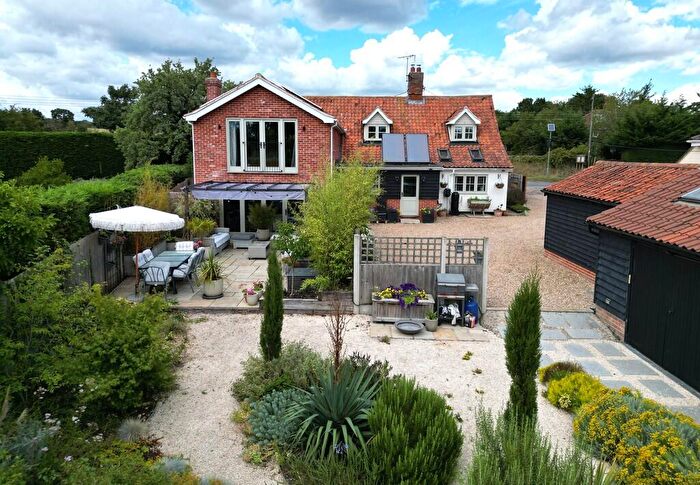 4 Bedroom Detached House For Sale In Southwold Road, Blyford, Halesworth, IP19