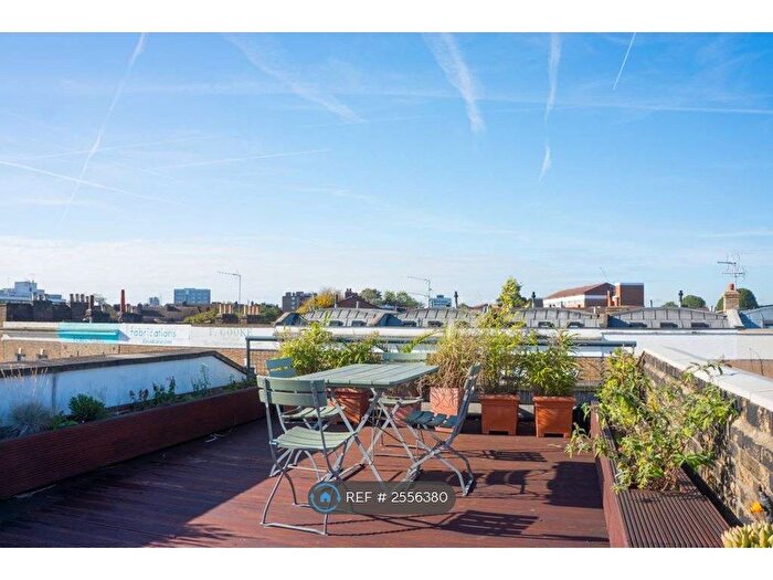 2 Bedroom Flat To Rent In Broadway Market, London, E8
