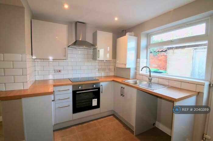 3 Bedroom End Of Terrace House To Rent In Wollaton Street, Hucknall, Nottingham, NG15