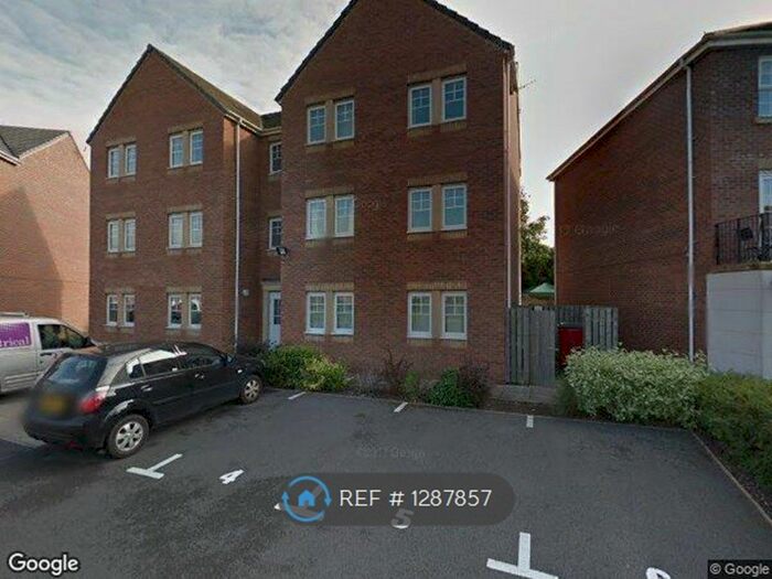 2 Bedroom Flat To Rent In Doulton Court, Stoke-On-Trent, ST2