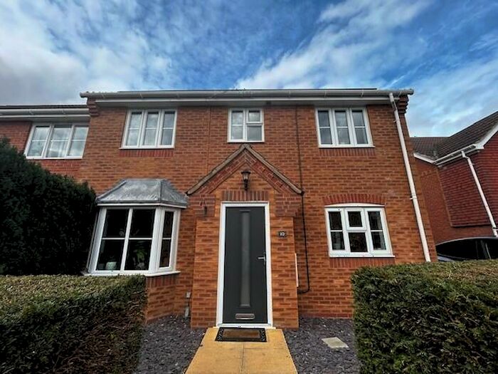 4 Bedroom Semi-Detached House To Rent In Larch Close, Ruskington, Sleaford, NG34