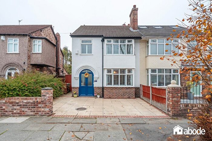 3 Bedroom Semi-detached House For Sale In Strathmore Drive, Liverpool, L23