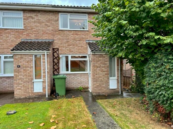 2 Bedroom End Of Terrace House To Rent In Franklin Walk, Hereford, HR4